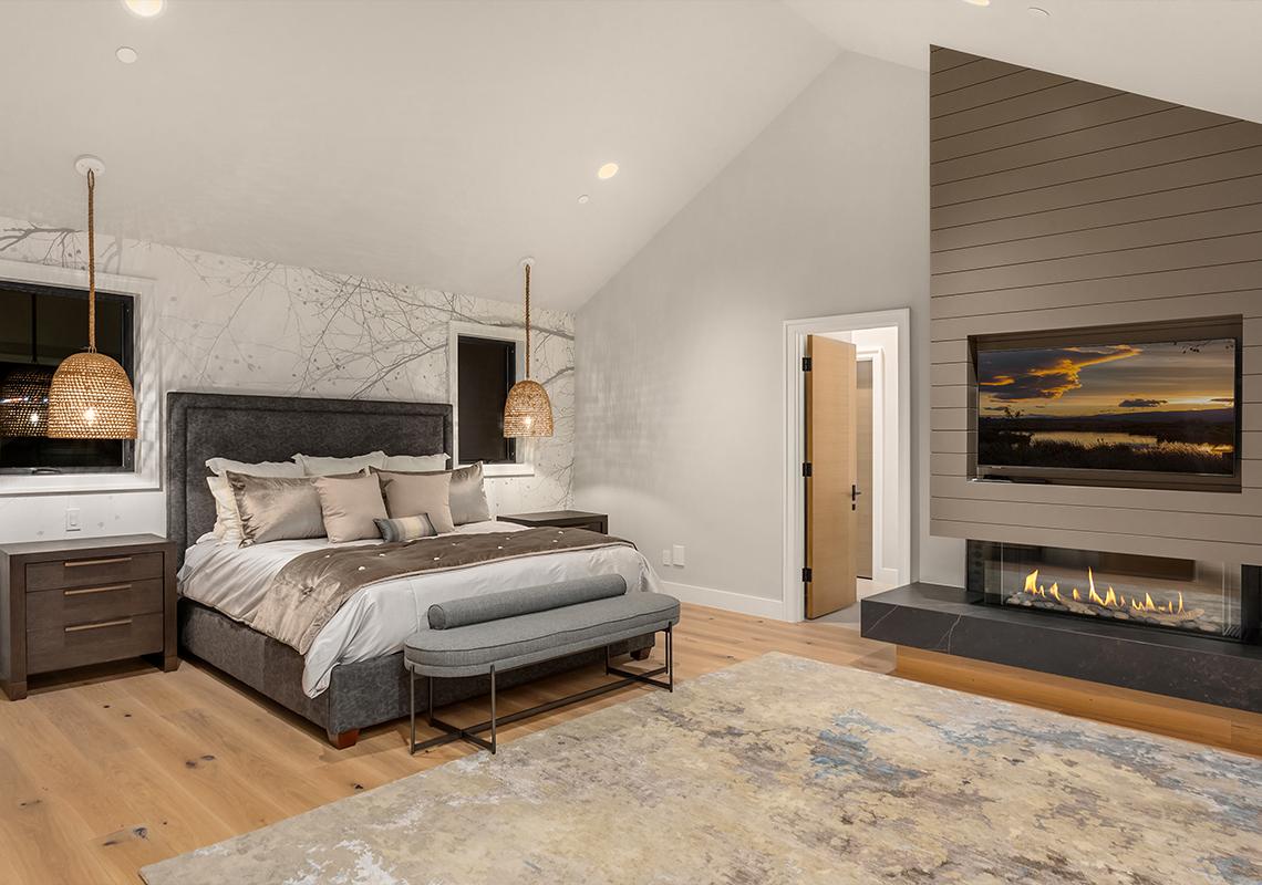 Lochwood-Lozier Northwest Idea House bedroom